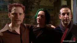 Captura de 'Divine Bitches - Featuring Maitresse Madeline, Bobbi Starr, Isis Love, Zak Tyler, Kade And Jason Miller' nº 7