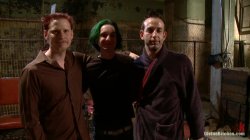 Captura de 'Divine Bitches - Featuring Maitresse Madeline, Bobbi Starr, Isis Love, Zak Tyler, Kade And Jason Miller' nº 11