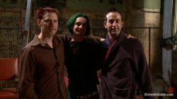 Captura de 'Divine Bitches - Featuring Maitresse Madeline, Bobbi Starr, Isis Love, Zak Tyler, Kade And Jason Miller' nº 3