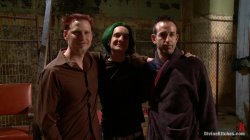 Captura de 'Divine Bitches - Featuring Maitresse Madeline, Bobbi Starr, Isis Love, Zak Tyler, Kade And Jason Miller' nº 4
