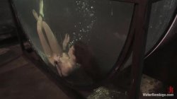 'Water Bondage - Featuring Sabrina Fox' screenshot nº 123