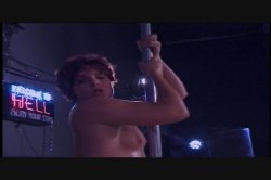 'Fly Me To The Poon' screenshot nº 6