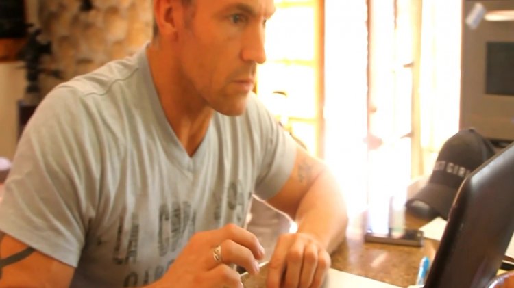 streaming porn video screenshot