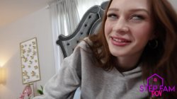 Captura de 'Sick Day With Step Sis' nº 26