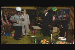 Captura de 'Dinner Party at Six' nº 139