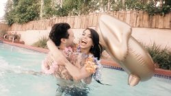 'Summer Sluts 2: Cum Rain Or Shine.' screenshot nº 4