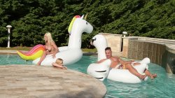 'Naughty 3 Somes #16' screenshot nº 49