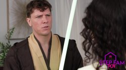 Captura de 'Step Sis Wants To See My Lightsaber' nº 5