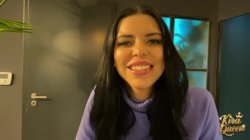 'Kira Queen Sucks Her New Friend's Cock In The Restroom!' screenshot nº 14