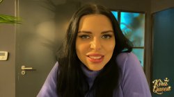 'Kira Queen Sucks Her New Friend's Cock In The Restroom!' screenshot nº 16