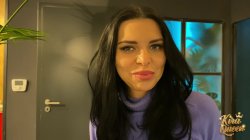'Kira Queen Sucks Her New Friend's Cock In The Restroom!' screenshot nº 22