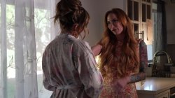 Captura de 'Lesbian Seductions Older/Younger Vol. 82' nº 4