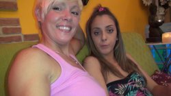 Captura de 'Lesbian Between A Mature Woman And A Young Girl' nº 26