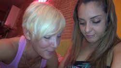 Captura de 'Lesbian Between A Mature Woman And A Young Girl' nº 56