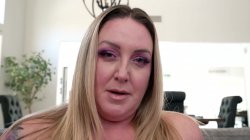 Captura de 'Horny Big Tits Wife Hot Ass Hollywood Trains You With JOI' nº 96