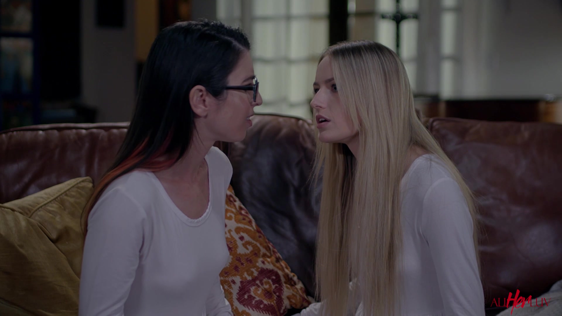 scarlett sage and serena blair in answer #2475591