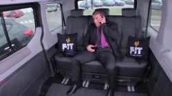 Captura de 'Curvy Car Sluts' nº 45