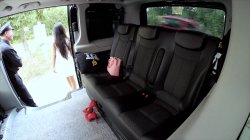 Captura de 'Curvy Car Sluts' nº 118