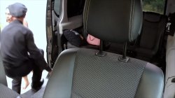 Captura de 'Curvy Car Sluts' nº 119