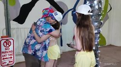 'Fat Man Dancing in Miami Streets Turns Into Threesome in The Sheets' screenshot nº 9