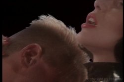 'Latex' screenshot nº 71