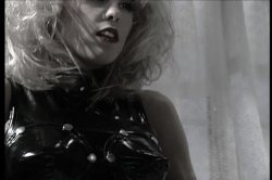 'Latex' screenshot nº 107