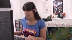 Captura de 'Spanish College Whores' nº 132