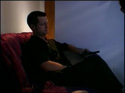 Captura de 'Round She Goes' nº 3