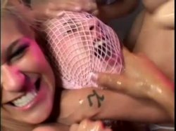 'Violation of Hillary Scott' screenshot nº 132