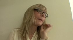 'Cougars Crave Young Cock' screenshot nº 3