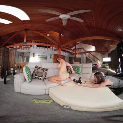 'BTS Ass Worship With Redhead British Milf - VR Voyeur View' screenshot nº 18