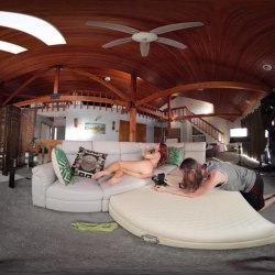 'BTS Ass Worship With Redhead British Milf - VR Voyeur View' screenshot nº 33