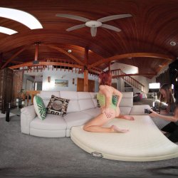 'BTS Ass Worship With Redhead British Milf - VR Voyeur View' screenshot nº 5
