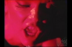 Captura de 'Poor Little Rich Girl Part Two' nº 36