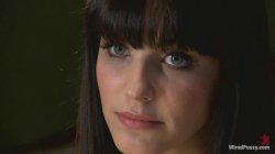 'Wired Pussy - Featuring Bobbi Starr and Roxanne Hall' screenshot nº 22