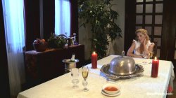 'Wired Pussy - Featuring Bobbi Starr and Roxanne Hall' screenshot nº 25