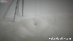 'Bathing Beauty' screenshot nº 3
