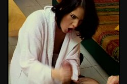 Captura de 'Hustler Platinum: Young Girls In Lust 2' nº 36