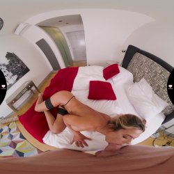 'Perfect MILF Fucks in Stockings and Takes a Creampie' screenshot nº 132