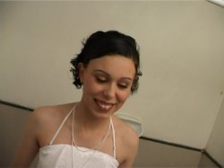 Captura de 'Cute Latina Teen Marlene Got Her Ass Destroyed in Porn Casting' nº 7