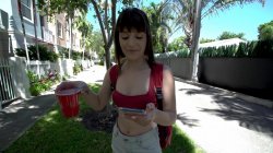 Captura de 'Petites in Public' nº 41