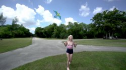 Captura de 'Petites in Public' nº 12