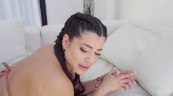 'A Stunning Latina Gets a Great Massage and a Huge Black Cock for Her Huge Pussy' screenshot nº 8