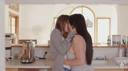 Captura de 'Angela Loves Women 4' nº 79