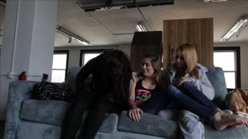 Lea Lexis, Leilani Leeanne And Lia Lor Wild Lesbian Threesome