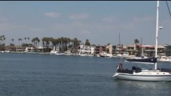 'Busty Beauties: Boat Ride' screenshot nº 3