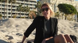 Captura de 'Anouk First Anal' nº 18