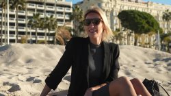 Captura de 'Anouk First Anal' nº 26