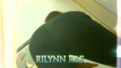 Captura de 'That Ass In Yoga Pants' nº 2