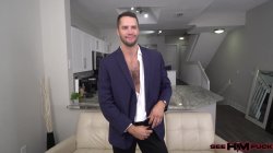 Captura de 'Charmer Dan Damage's Hairy Chest Gets Lubed By Beauty Chloe Temple!' nº 12